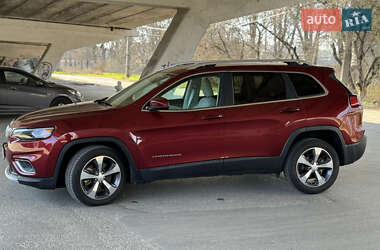 Позашляховик / Кросовер Jeep Cherokee 2019 в 
