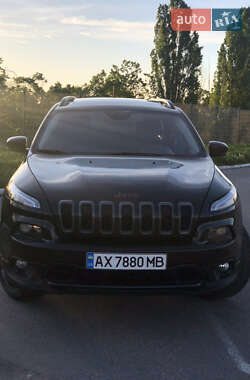 Внедорожник / Кроссовер Jeep Cherokee 2016 в 