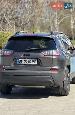 Внедорожник / Кроссовер Jeep Cherokee 2019 в 
