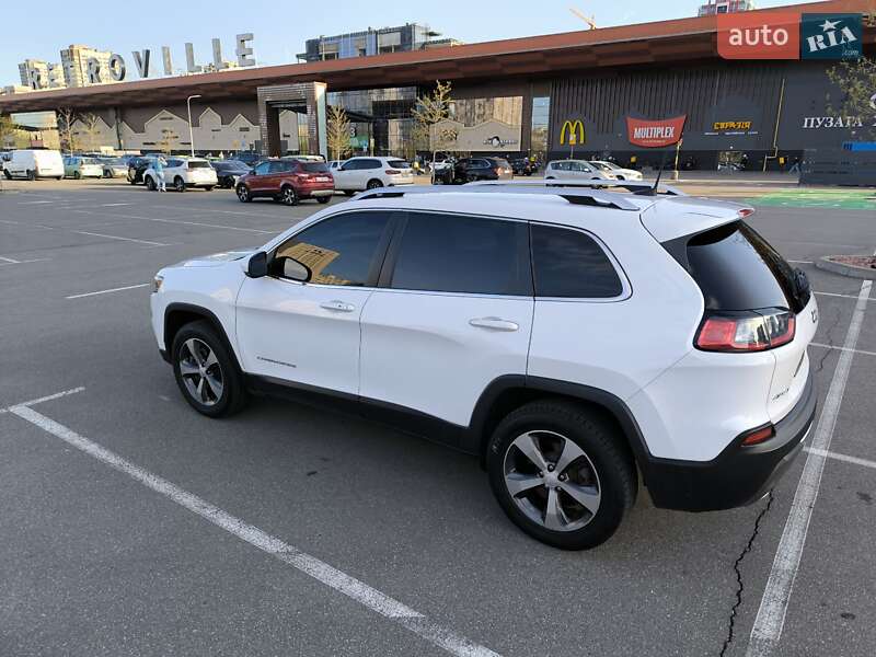 Позашляховик / Кросовер Jeep Cherokee 2019 в Києві