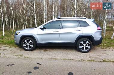 Внедорожник / Кроссовер Jeep Cherokee 2019 в 