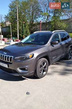 Внедорожник / Кроссовер Jeep Cherokee 2018 в 