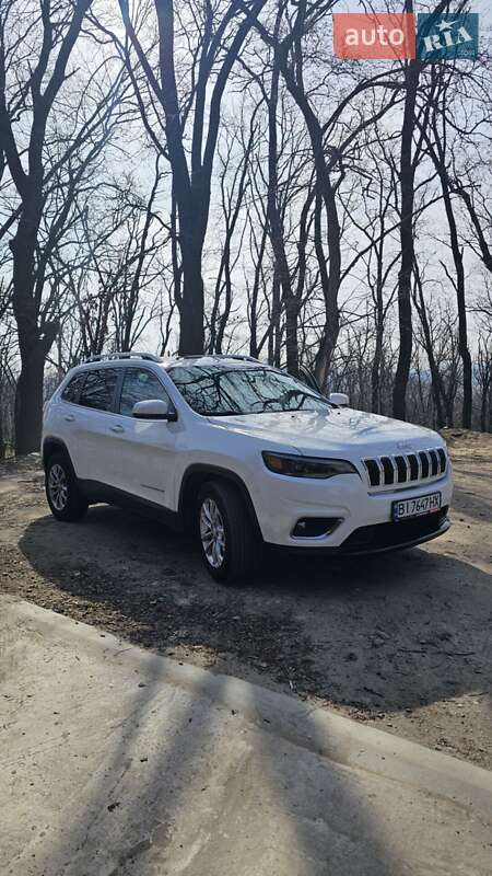Внедорожник / Кроссовер Jeep Cherokee 2019 в 