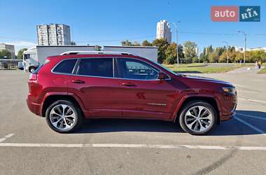 Позашляховик / Кросовер Jeep Cherokee 2018 в 