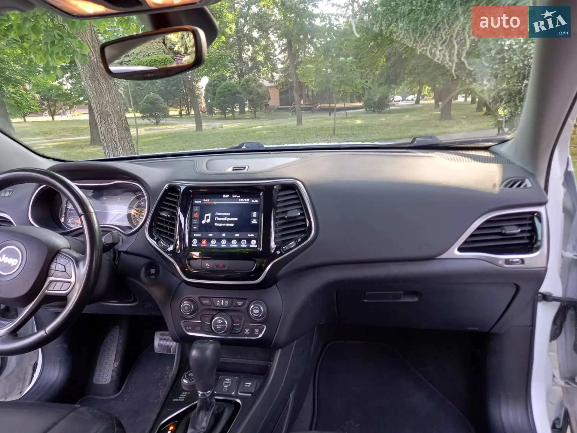 2020 Jeep Cherokee - мініатюра 13