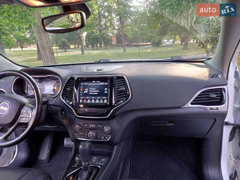 Позашляховик / Кросовер Jeep Cherokee 2020 в Полтаві