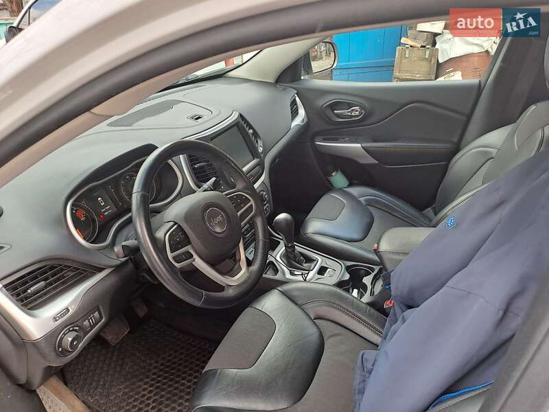 Позашляховик / Кросовер Jeep Cherokee 2017 в Києві