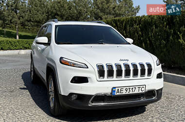 Внедорожник / Кроссовер Jeep Cherokee 2014 в 