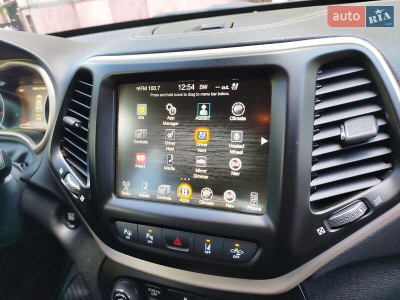 Внедорожник / Кроссовер Jeep Cherokee 2016 в Ровно