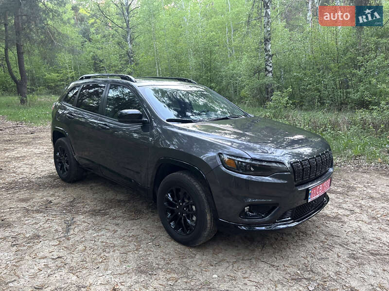 Внедорожник / Кроссовер Jeep Cherokee 2022 в Харькове