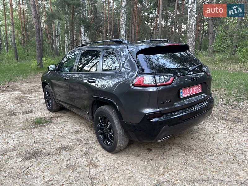 Внедорожник / Кроссовер Jeep Cherokee 2022 в Харькове