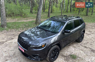 Внедорожник / Кроссовер Jeep Cherokee 2022 в 