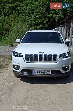 Позашляховик / Кросовер Jeep Cherokee 2018 в 