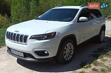 Позашляховик / Кросовер Jeep Cherokee 2018 в 