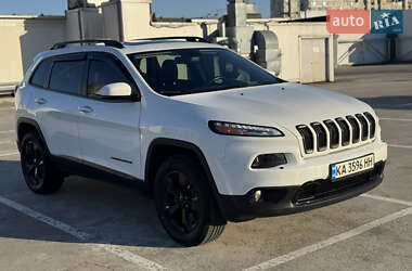 Внедорожник / Кроссовер Jeep Cherokee 2016 в 