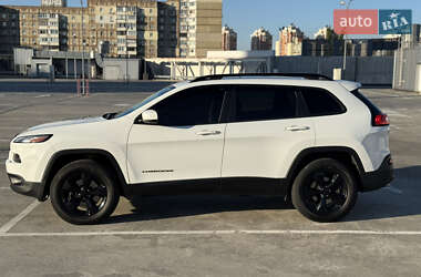 Внедорожник / Кроссовер Jeep Cherokee 2016 в 