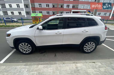 Позашляховик / Кросовер Jeep Cherokee 2019 в 