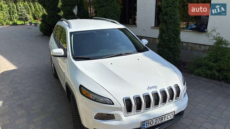 Внедорожник / Кроссовер Jeep Cherokee 2016 в Тернополе