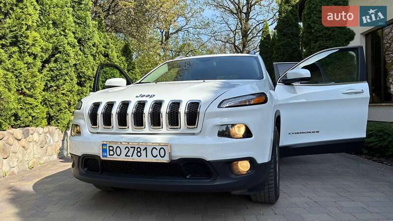 Внедорожник / Кроссовер Jeep Cherokee 2016 в Тернополе
