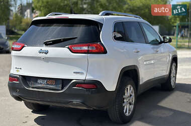 Позашляховик / Кросовер Jeep Cherokee 2015 в 
