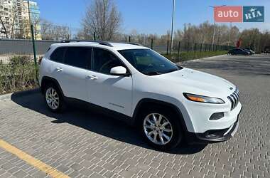 Внедорожник / Кроссовер Jeep Cherokee 2014 в 