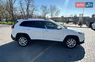 Внедорожник / Кроссовер Jeep Cherokee 2014 в 