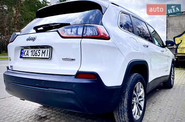 Позашляховик / Кросовер Jeep Cherokee 2019 в 