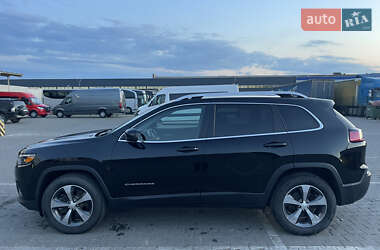 Позашляховик / Кросовер Jeep Cherokee 2018 в 