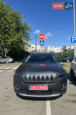 Позашляховик / Кросовер Jeep Cherokee 2021 в 
