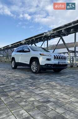 Позашляховик / Кросовер Jeep Cherokee 2015 в Львові