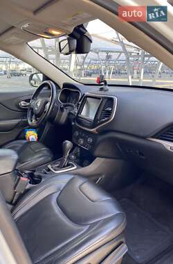 Позашляховик / Кросовер Jeep Cherokee 2015 в Львові