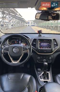 Позашляховик / Кросовер Jeep Cherokee 2015 в Львові