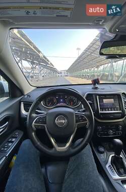 Позашляховик / Кросовер Jeep Cherokee 2015 в Львові