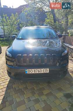 Внедорожник / Кроссовер Jeep Cherokee 2017 в 