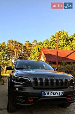 Позашляховик / Кросовер Jeep Cherokee 2018 в 