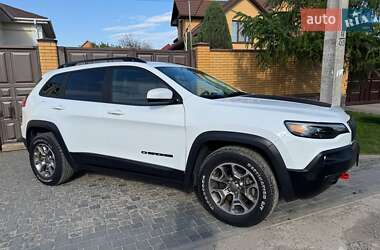 Внедорожник / Кроссовер Jeep Cherokee 2020 в 