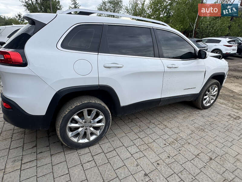 Внедорожник / Кроссовер Jeep Cherokee 2016 в Львове