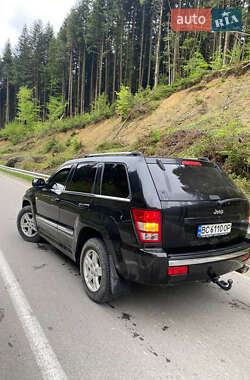 Позашляховик / Кросовер Jeep Cherokee 2007 в 