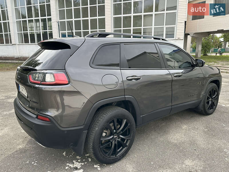 Внедорожник / Кроссовер Jeep Cherokee 2020 в Киеве
