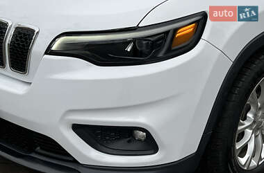 Позашляховик / Кросовер Jeep Cherokee 2018 в 