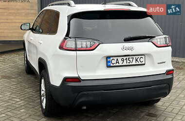 Позашляховик / Кросовер Jeep Cherokee 2018 в 