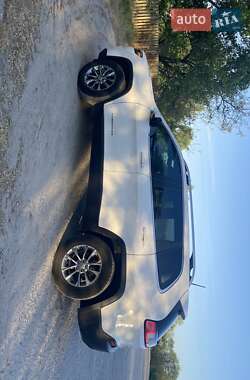 Позашляховик / Кросовер Jeep Cherokee 2020 в 