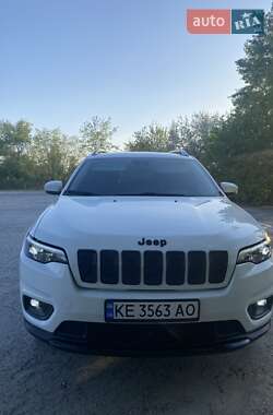 Позашляховик / Кросовер Jeep Cherokee 2020 в 