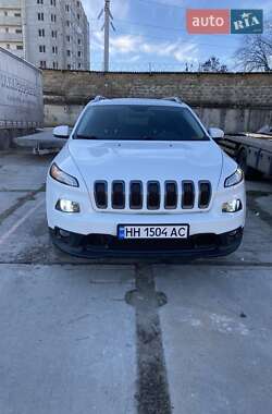 Позашляховик / Кросовер Jeep Cherokee 2015 в 