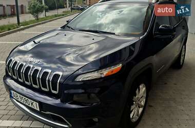 Позашляховик / Кросовер Jeep Cherokee 2016 в 