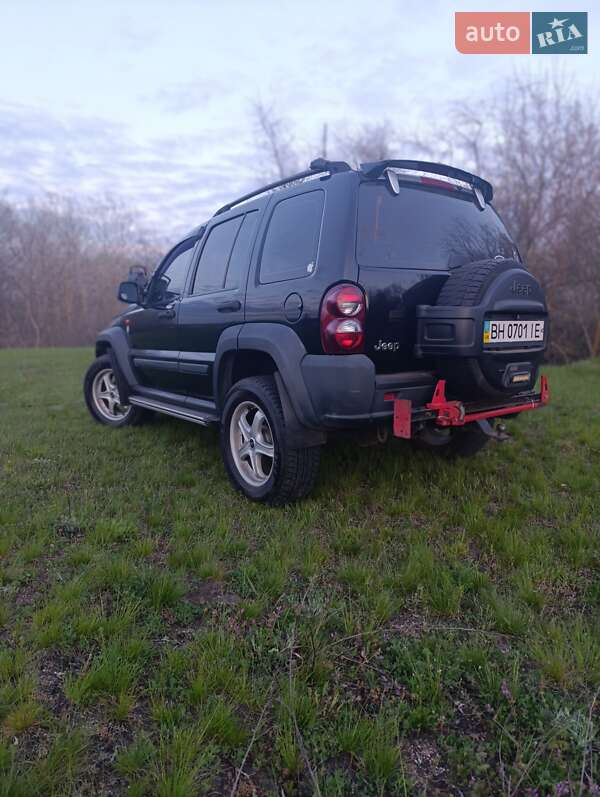 Позашляховик / Кросовер Jeep Cherokee 2005 в Березівці