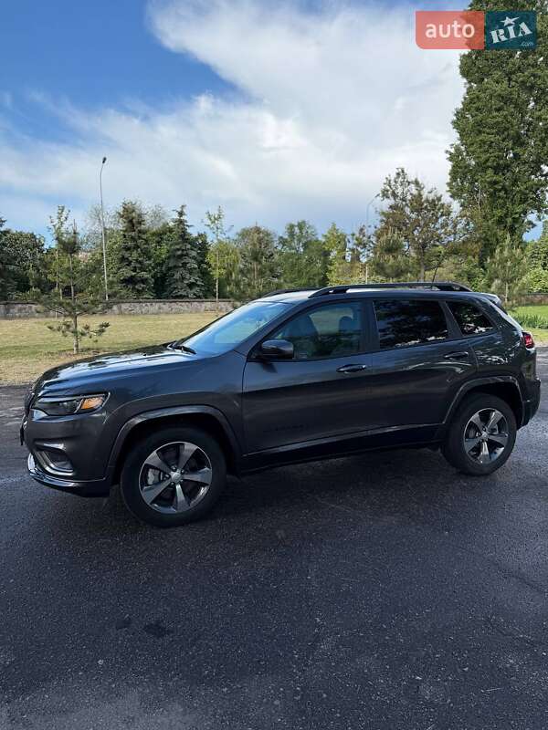 Позашляховик / Кросовер Jeep Cherokee 2019 в Кременчуці