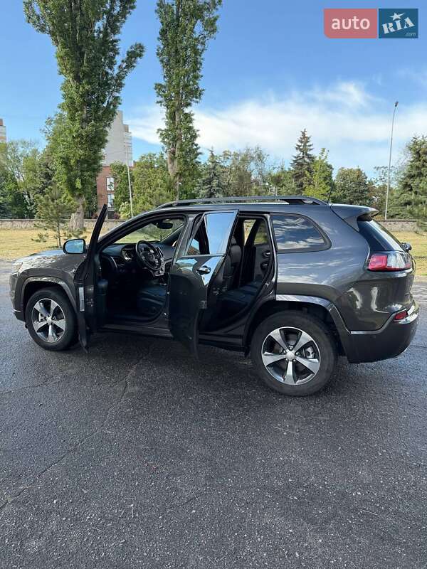 Позашляховик / Кросовер Jeep Cherokee 2019 в Кременчуці