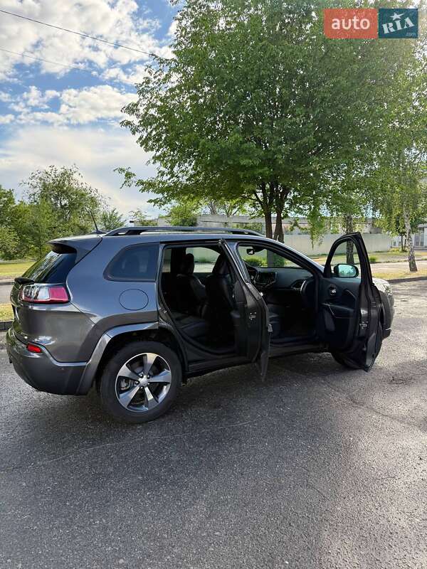 Позашляховик / Кросовер Jeep Cherokee 2019 в Кременчуці