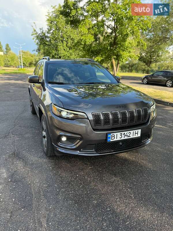 Позашляховик / Кросовер Jeep Cherokee 2019 в Кременчуці
